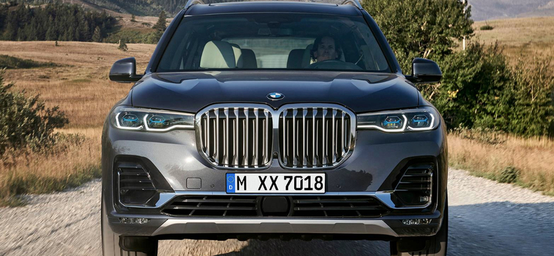 Itthon is beárazták a hatalmas BMW X7-et, 5-6 millióval drágább az X5-nél