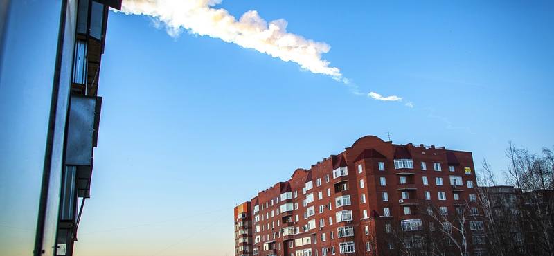 Megdöbbentő videók: meteorit csapódott be Oroszországban