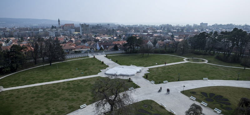 Újra régi fényében tündökölhet a Festetics-kastély hatalmasra növő parkja