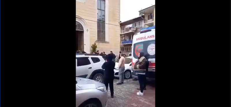 Maszkos ismeretlenek támadtak a hívekre egy katolikus templomban Isztambulban, egy ember meghalt