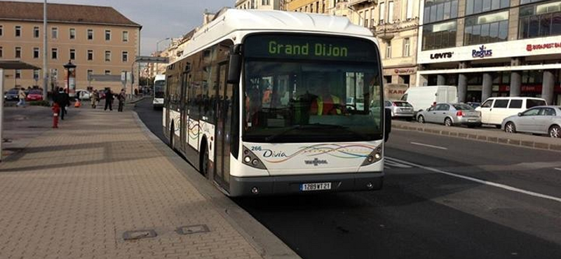 Fotó: Megérkezett az első dijoni gázbusz Budapestre