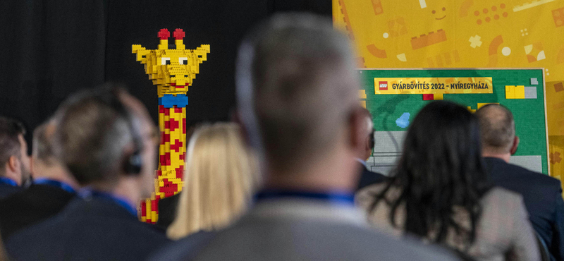 Megnéztük, hogyan készülnek a Lego-játékok Nyíregyházán