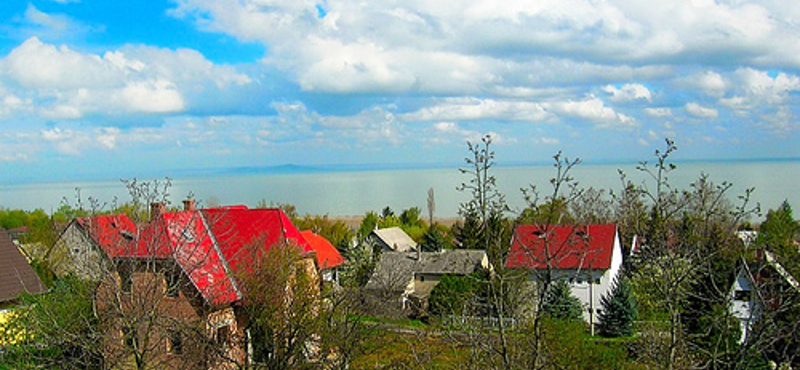 Nem csak a Balatonnál vehetünk nyaralót