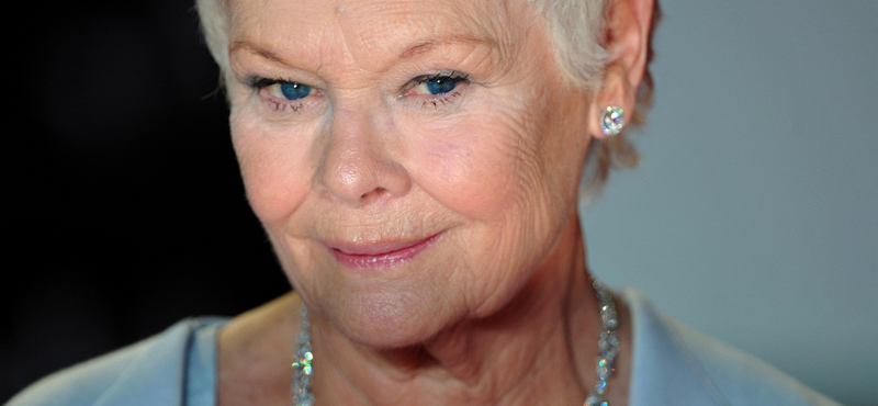 Judi Dench szenzációhajhászással vádolja A koronát