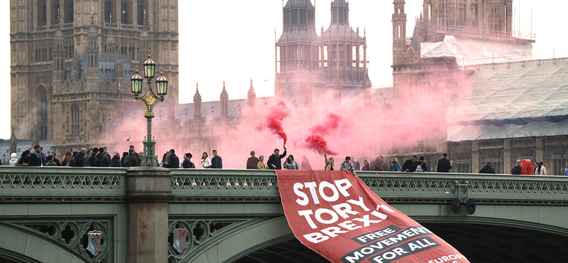 Újabb ember távozott a brit kormányból a Brexit-megállapodás miatt