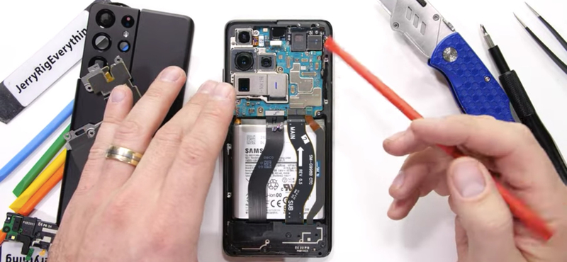 Szétszedték a Samsung Galaxy S21 Ultrát, ezt rejti a belseje – videó