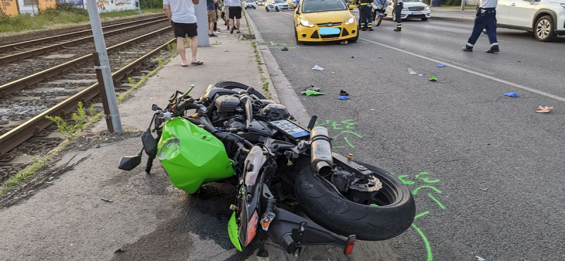 A barátja halála után felfüggeszti a motoros tanfolyamokat egy dunavarsányi oktató