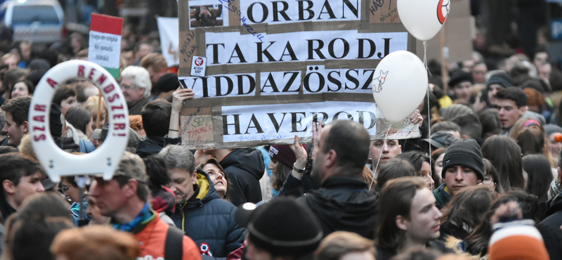 Szombatra tették át a kormányellenes tüntetést