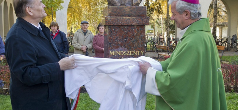 Mindszenty szobrot kapott Szentesen