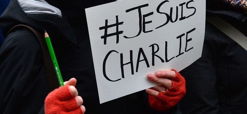 A kedveshírtv-től a jesuischarlie-ig – Egy szó, ami összeköt