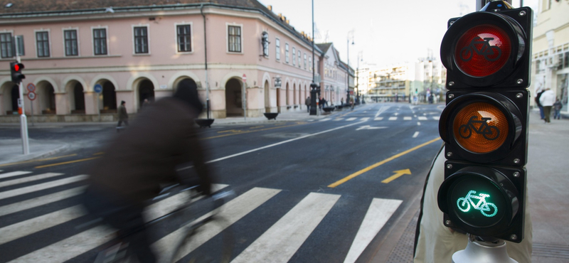 Országos razzia jön, a motorosokat és a bringásokat ellenőrzik