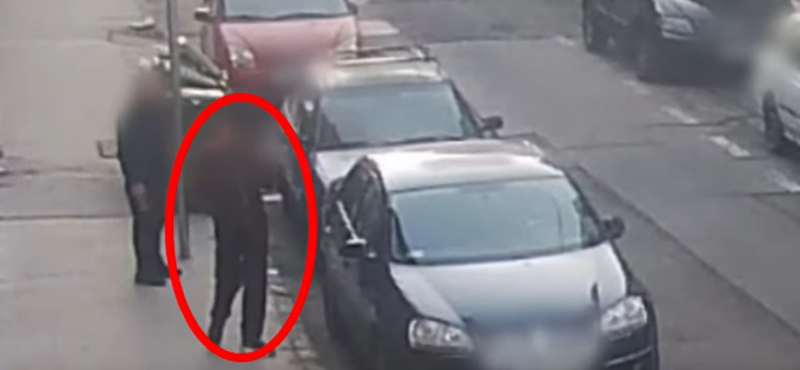 Beszállt egy járó motorral hagyott autóba, majd kordonokon áthajtva menekült a rendőrök elől egy férfi Józsefvárosban – videó