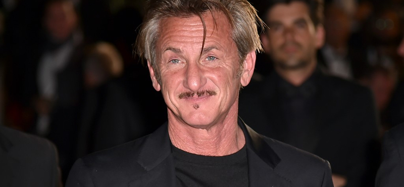 Sean Penn Ukrajnában hagyta az Oscar-díját