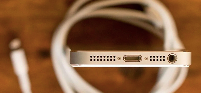 Jövőre jöhet az első iPhone, amiben már USB-C csatlakozó lesz