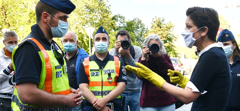 250 ezerre büntették Szél Bernadettet dudálásért