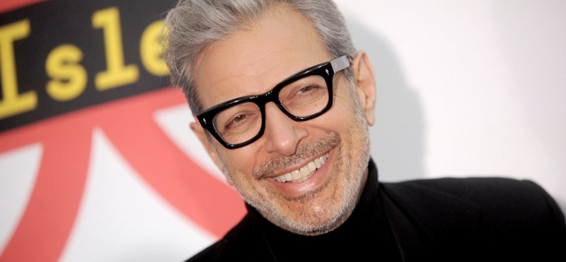 Jeff Goldblum zebrának öltözött, és jól áll neki