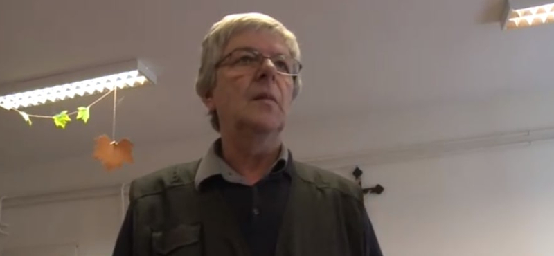 Tagadja a somlóvásárhelyi plébános, hogy megütött volna egy tanárnőt