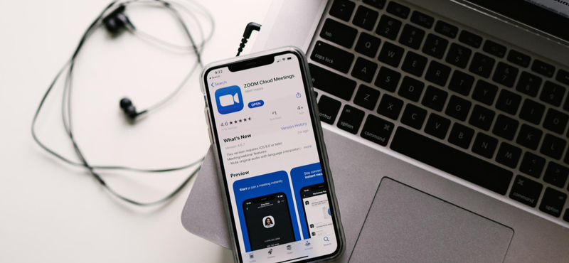 Fontos frissítést kapott a Zoom, nagyobb biztonságban használhatja