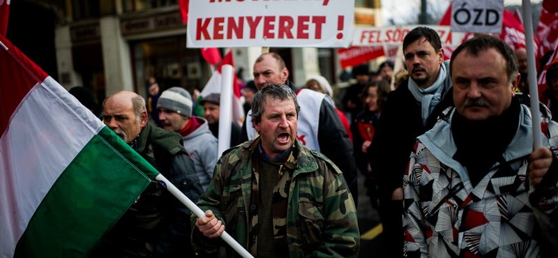 Megérkeztek a Parlamenthez az "éhségmenetek"