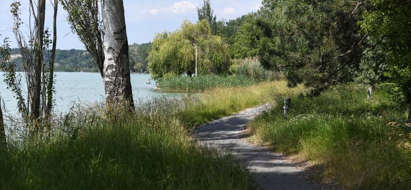 Nem sérti az Alaptörvényt a balatonaligai lakópark-építkezés kiemeltté nyilvánítása