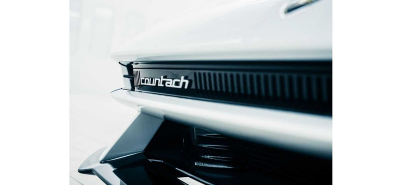 Íme az új Lamborghini Countach első gyári fotói