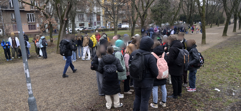 Iskolai bombariadók: egy 15 éves fiút fogott el a rendőrség