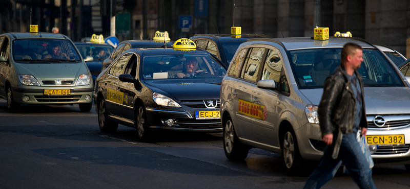 A kormányőr ma már nem lőne rá a taxisra