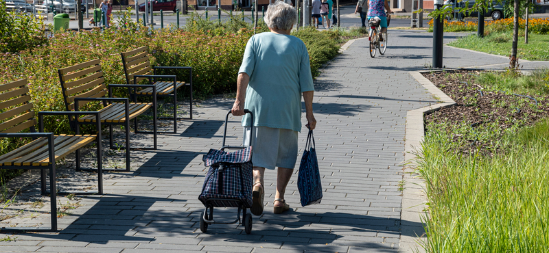 Sokkal kevesebb nyugdíjas évre számíthatnak a magyarok, mint más európaiak