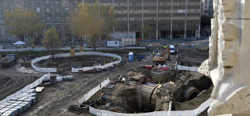 A NER hétköznapi csodái: a Kossuth Téri Kis Metróbeázás