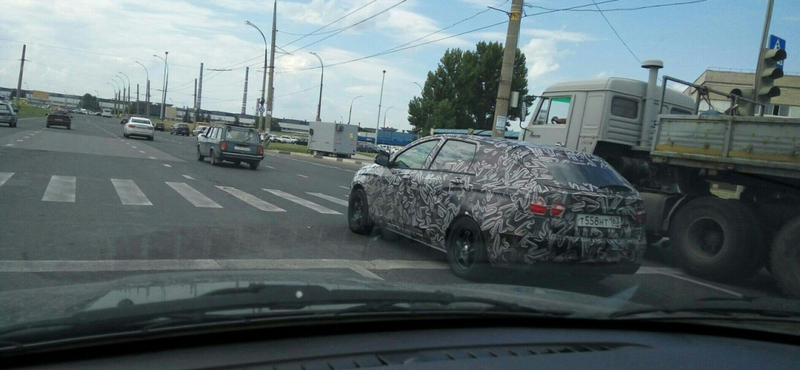 Lefotózták, ilyen lesz az új Lada kombi