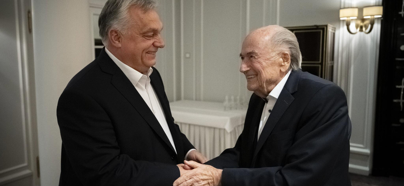 Orbán Viktor találkozott és a „közös szenvedélyükről" beszélgetett a FIFA-korrupció koronázatlan királyával, Josef „Sepp" Blatterrel