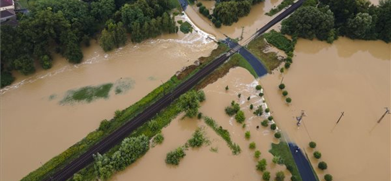 Ostromállapot az esőzések miatt Somogyban és Zalában