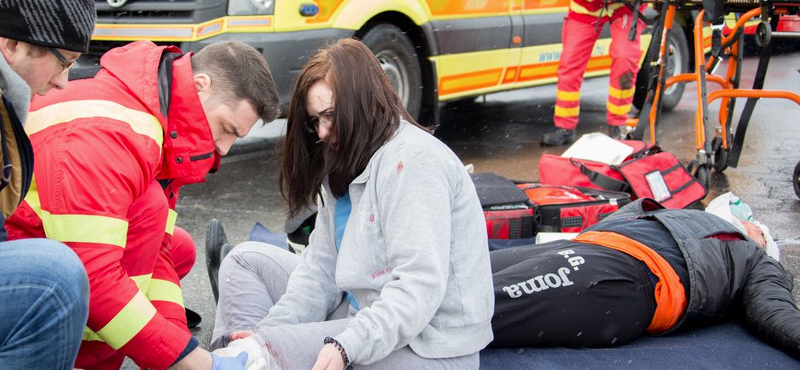 Szándékosan sokkol a rendőrség: megmutatták, milyen véres egy gyalogosgázolás