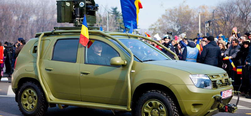 Íme a páncélozott, felfegyverzett Dacia Duster – fotók