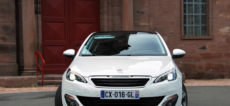 A Peugeot 308 lett az idei év autója