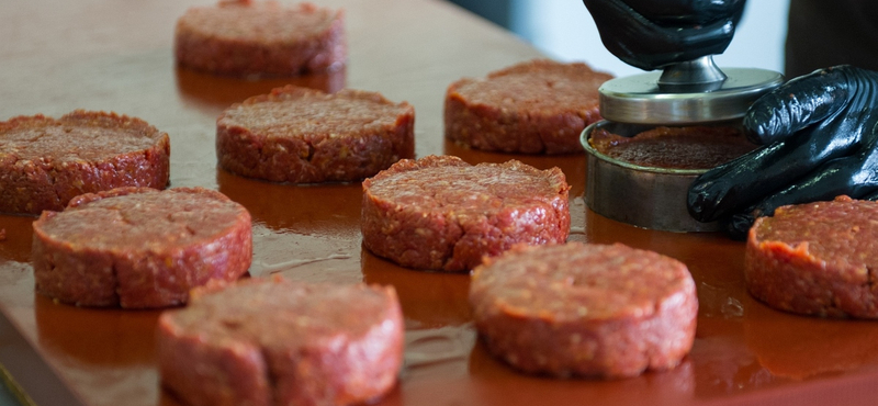 Undorító hús Kínában: öt embert őrizetbe vettek