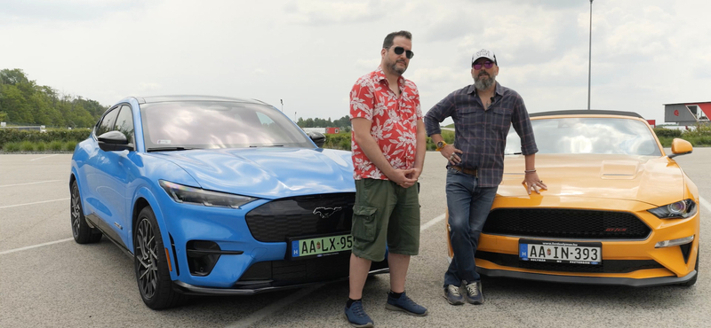 Beültettük Winkler Róbertet az elektromos Mustangba