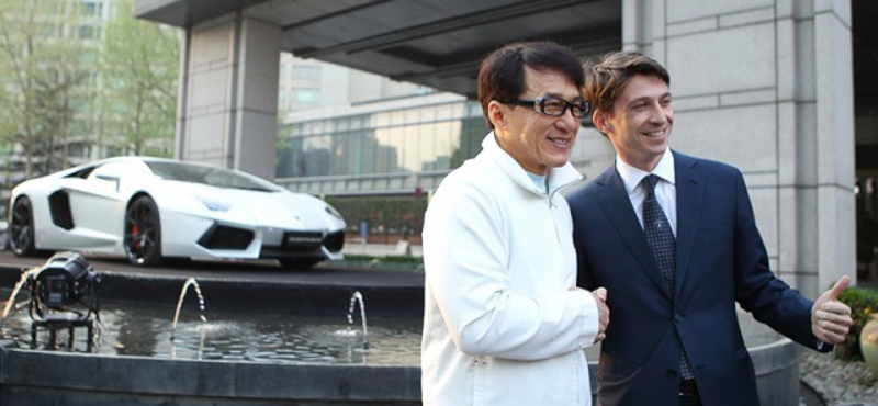 Egyedi Lamborghini Aventador Jackie Chan tiszteletére