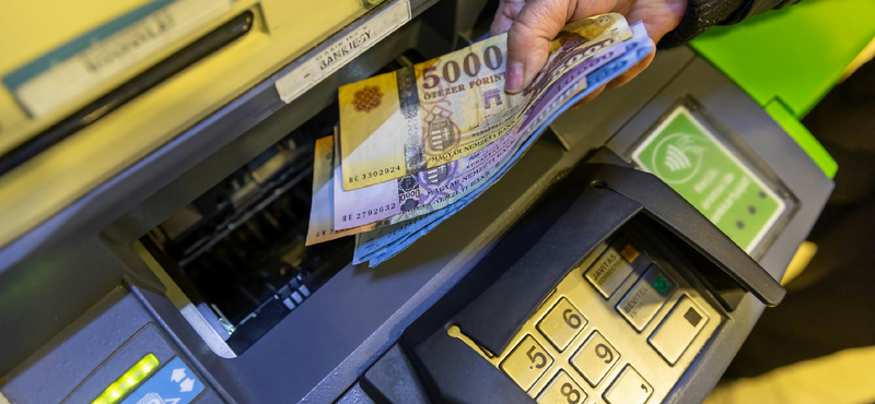 Állami „civil” pénzeső: Győztes az államtitkár, a polgármester, a képviselő és a Harcos Klubja tagja is