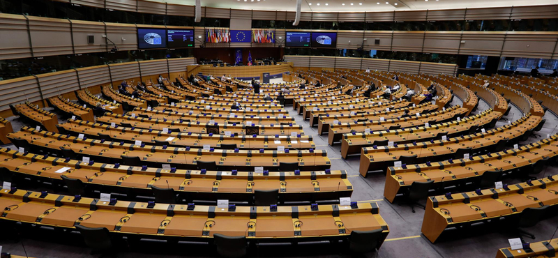 Európai Parlament: A közmédia egyes tagállamokban kormányzati propagandává silányult