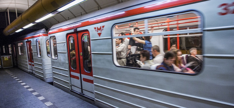 Gázolt a metró a Nyugatinál