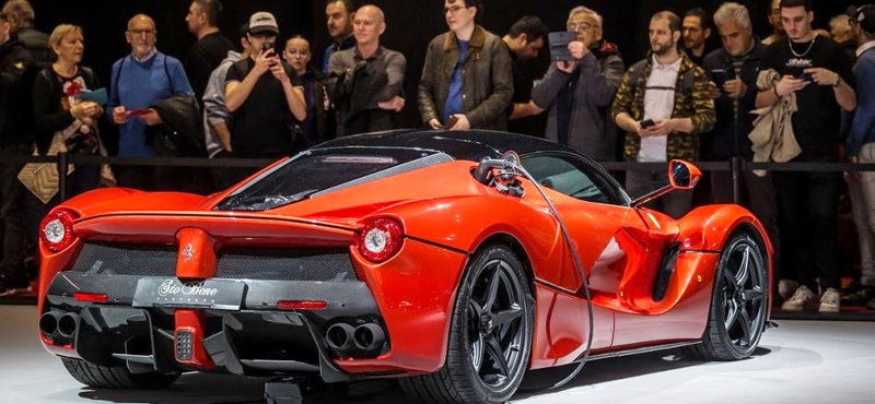 Zajos villanyautókat ígér a Ferrari vezére, mert ők nem a Tesla