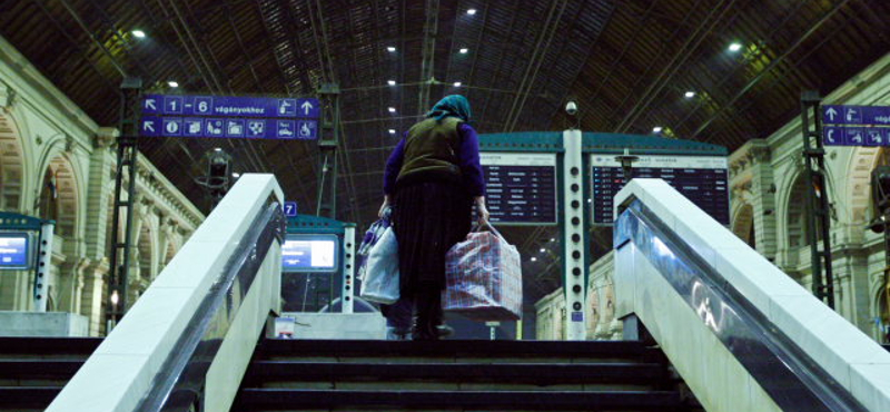 Már a Keleti pályaudvaron is van rendőrőrs