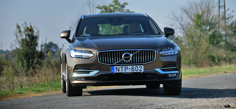 Volvo V90-teszt: ki meri ezt kombinak nézni?