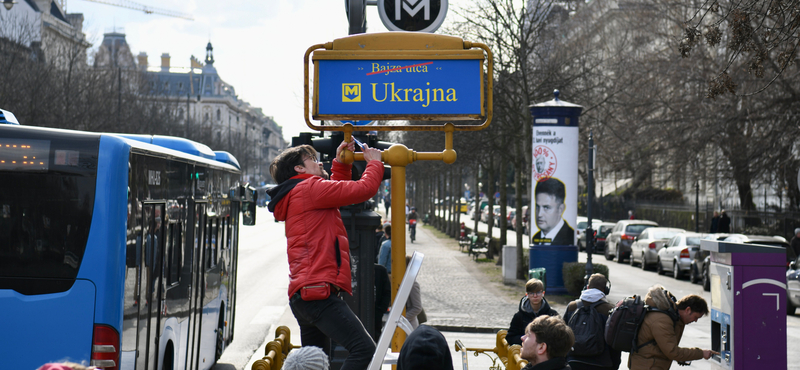 Átnevezték az orosz nagykövetség melletti metrómegállót magyar művészek