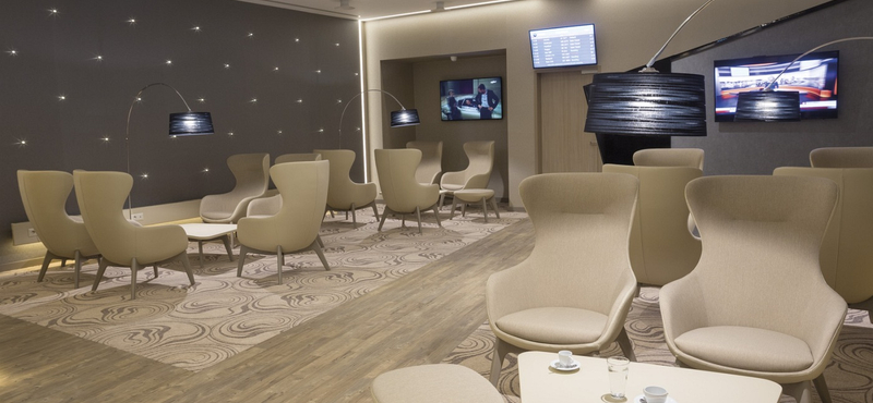 A Budapest Airport elindította első VIP szolgáltatását. Kísérő, hordár, új váró is jár