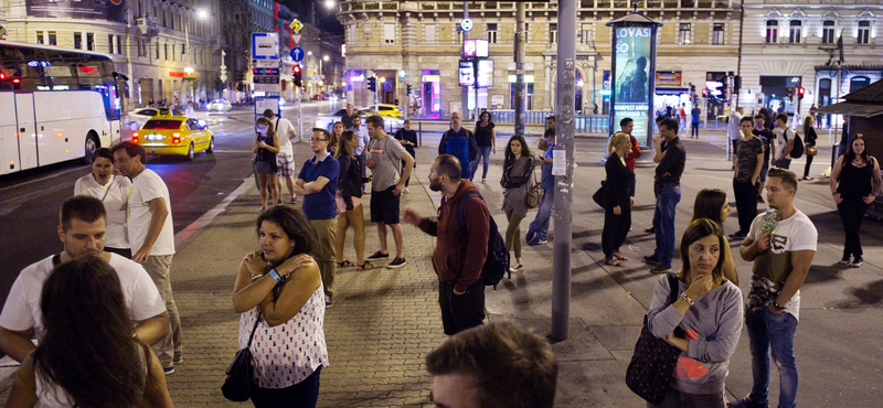 Ne feledje, egész szilveszter éjjel járnak a metrók és a HÉV-ek