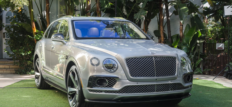 608 darabos szériával startol a Bentley Bentayga, persze már el is kelt mind