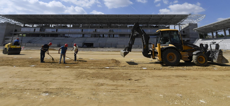 Osztályon felüli stadionokból egyosztálynyit pottyanó klubok, megérte?