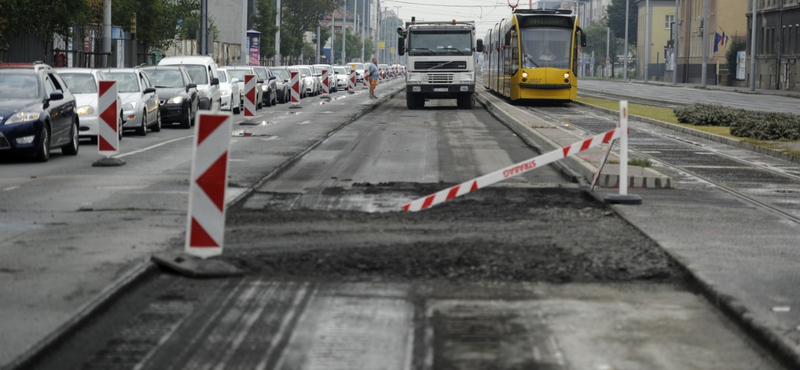 Borítékolt a dugó a Róbert Károly körúton, ma ízelítőt kaptak az autósok – fotó